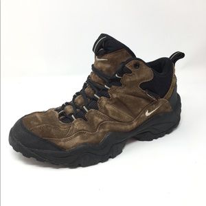 Nike ACG Boots for Men - Poshmark